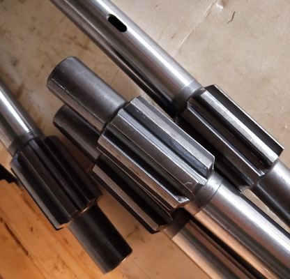 지하 광업을 위한 T38 T45 Hd 609 위조 교련 정강이 접합기에 의하여 주문을 받아서 만들어지는 색깔